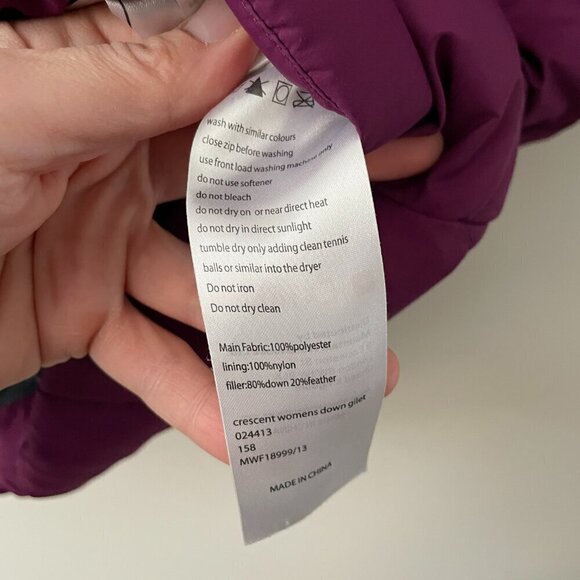 Mountain Hardware Zip Up Down Filled Outdoor Winter Casual Puffer Vest Purple 8 - Picture 9 of 9